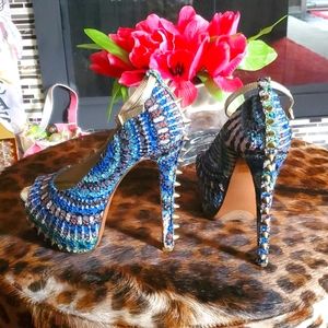 Wild Pair Alaina 5.5